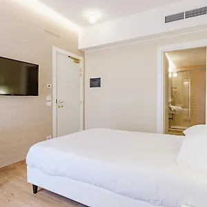 4* Отель Boston