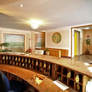 3* Отель Cristal